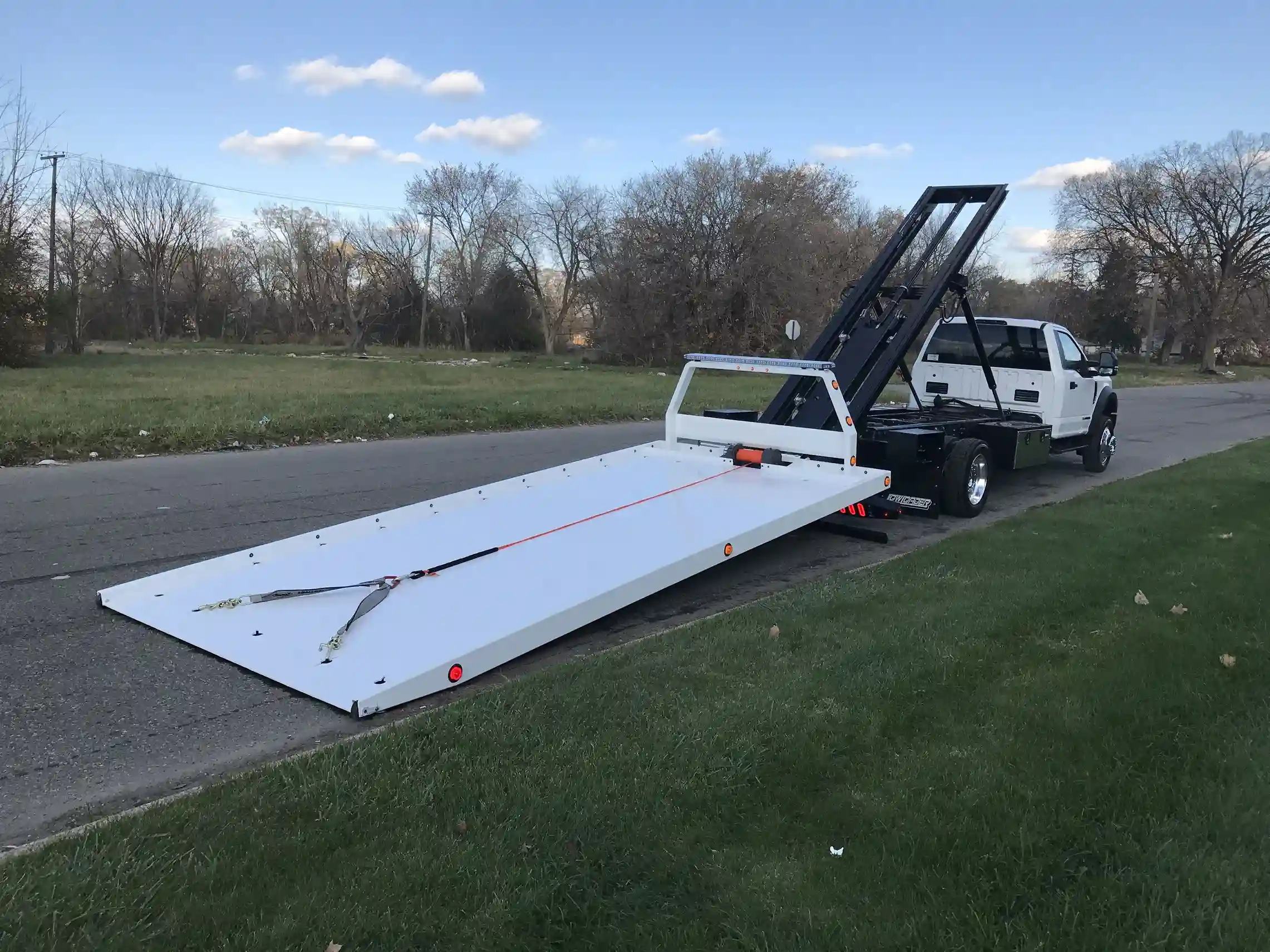 Flatbed vs Wheel Lift Towing